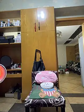 xiuchun100 online show from March 16, 1:04 pm