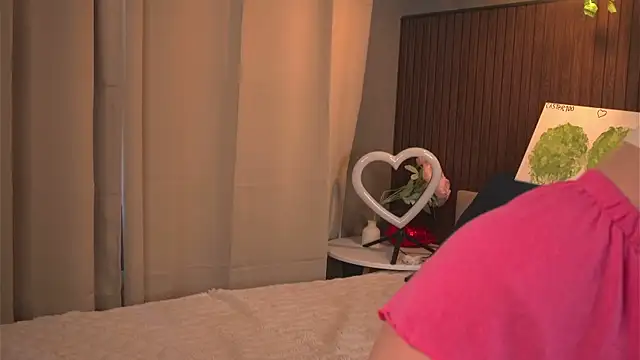 Snapshot of pinkmagokiss chatting on July 13, 2:27 pm pinkmagokiss online show from July 13, 2:27 pm