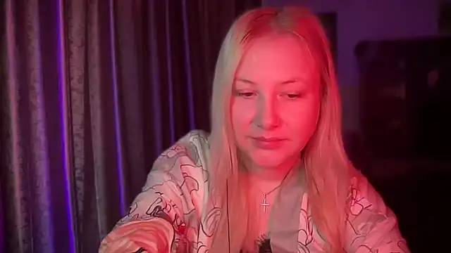 BikiHellena online show from December 18, 7:24 am