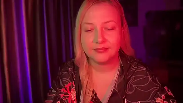 BikiHellena online show from November 10, 3:11 am