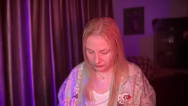 BikiHellena online show from December 21, 9:55 am