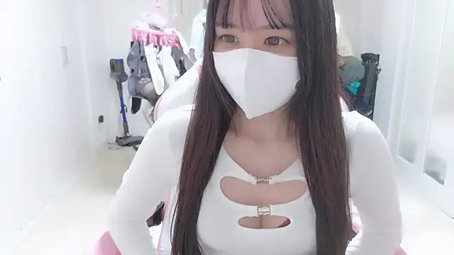 Snapshot of _Mia_land_ chatting on February 25, 2:39 pm Mia land online show from February 25, 2:39 pm