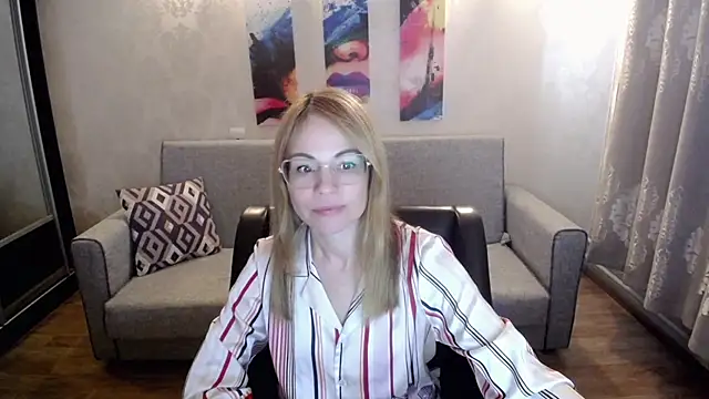 shy hot cat online show from September 24, 8:10 am