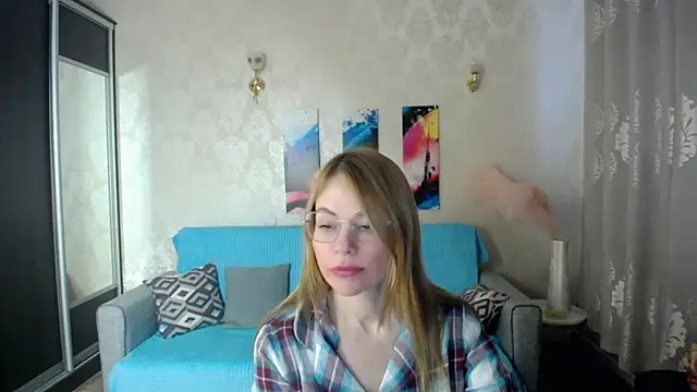 shy hot cat online show from December 1, 8:26 am