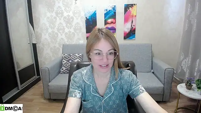 shy hot cat online show from October 28, 7:18 am