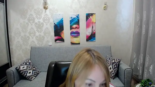 shy hot cat online show from September 15, 10:15 am