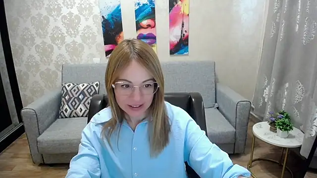 shy hot cat online show from October 13, 9:00 am