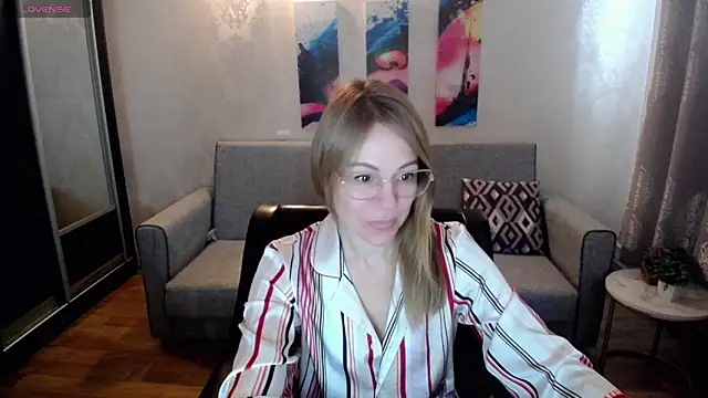 shy hot cat online show from October 21, 6:24 am