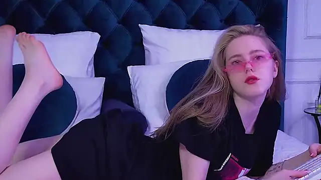 LexiBookwell online show from March 12, 6:39 am