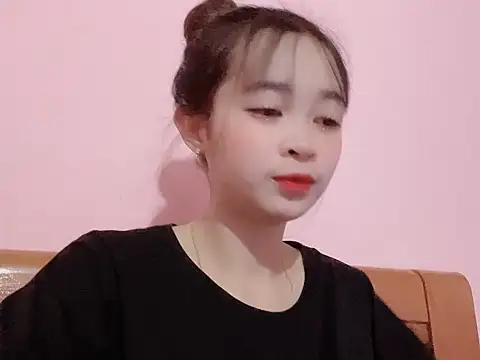 Snapshot of Suna7383 chatting on October 18, 5:26 pm Suna7383 online show from October 18, 5:26 pm