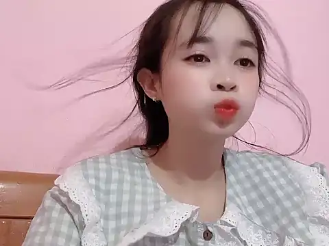 Snapshot of Suna7383 chatting on October 5, 4:53 pm Suna7383 online show from October 5, 4:53 pm