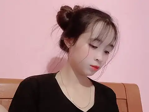 Snapshot of Suna7383 chatting on October 13, 5:03 pm Suna7383 online show from October 13, 5:03 pm