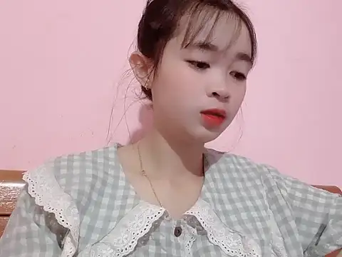 Snapshot of Suna7383 chatting on October 27, 5:14 pm Suna7383 online show from October 27, 5:14 pm