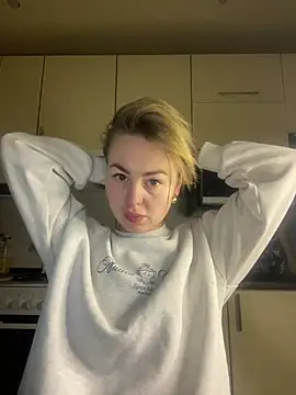 MartaLuna  online show from February 21, 3:36 pm