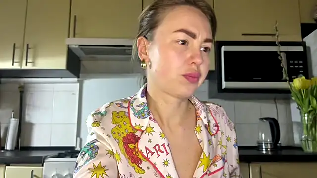 MartaLuna  online show from March 13, 8:36 pm