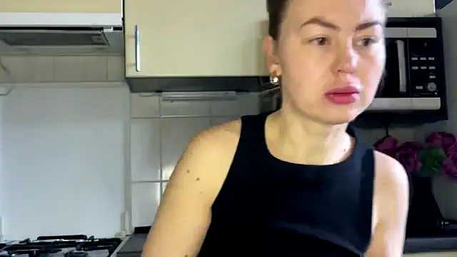 MartaLuna  online show from March 6, 9:04 am