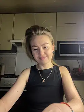 MartaLuna  online show from February 15, 3:33 pm