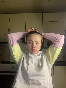 MartaLuna  online show from February 7, 9:01 pm