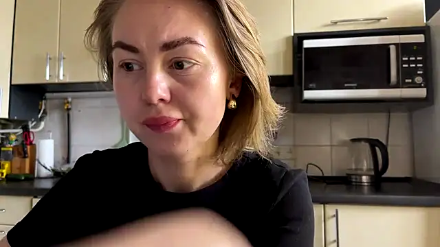 MartaLuna  online show from May 14, 1:52 pm