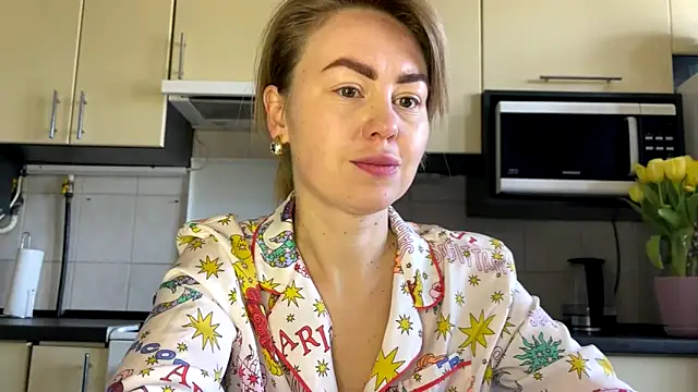 MartaLuna  online show from March 13, 8:30 am