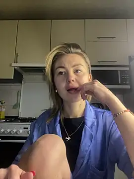 MartaLuna  online show from February 20, 1:24 pm