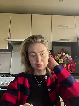 MartaLuna  online show from February 14, 1:44 pm