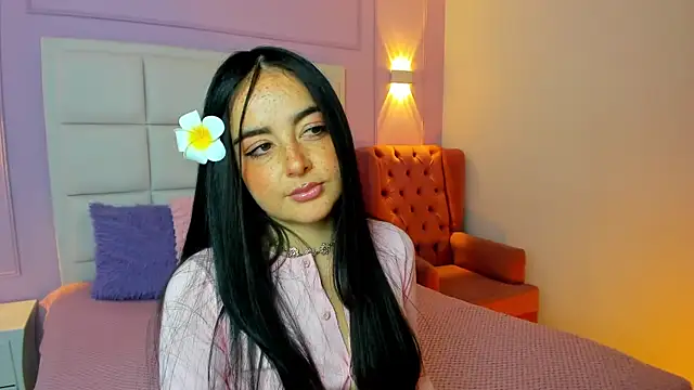 Ashleypetit online show from August 4, 1:59 pm