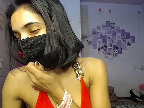 Snapshot of Sweetangle24 chatting on October 5, 8:10 pm Sweetangle24 online show from October 5, 8:10 pm