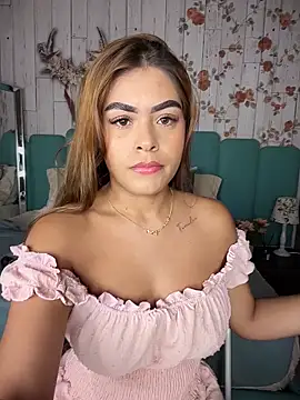 MayaMoanXXX online show from May 18, 1:05 pm