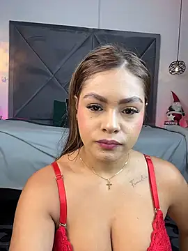 MayaMoanXXX online show from December 18, 1:15 pm