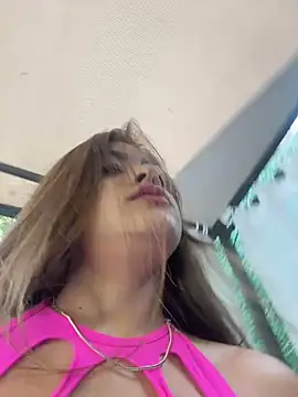 MayaMoanXXX online show from December 2, 1:13 pm