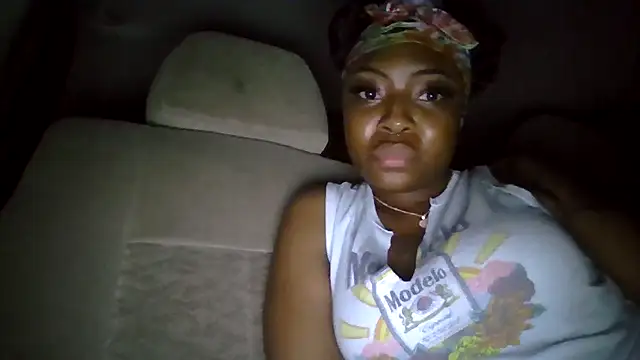 Snapshot of Cocochanel4567 chatting on September 25, 12:22 pm Cocochanel4567 online show from September 25, 12:22 pm