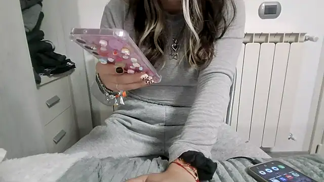 Camaleontica online show from October 11, 10:11 pm