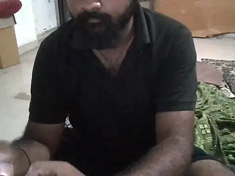 Indianboy9527 online show from May 14, 2:36 pm