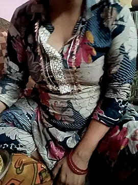 Snapshot of Moni_6969 chatting on September 15, 7:20 am Moni 6969 online show from September 15, 7:20 am