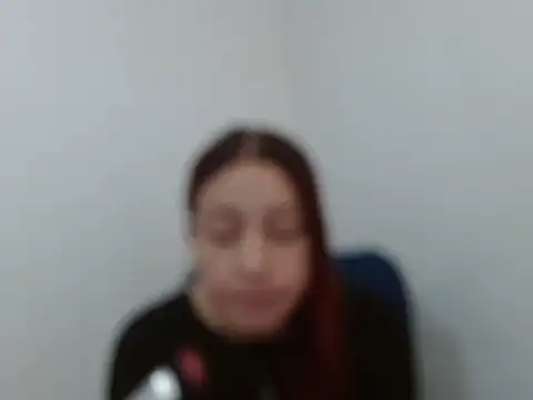 Snapshot of helenn653342 chatting on October 7, 4:41 pm helenn653342 online show from October 7, 4:41 pm