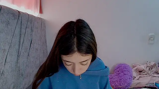 kimmy vegga2 online show from October 21, 3:55 pm