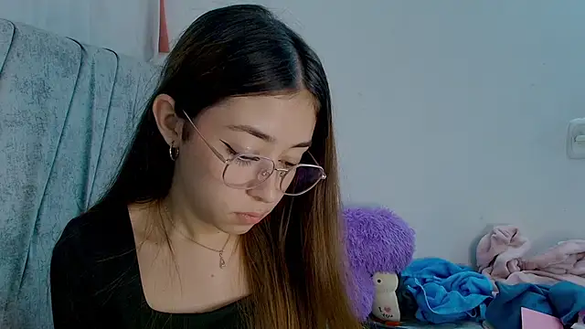 kimmy vegga2 online show from October 22, 4:01 am