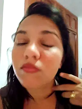 Snapshot of MaoMaoLa chatting on October 24, 8:19 pm MaoMaoLa online show from October 24, 8:19 pm