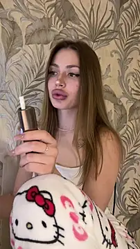 Elizabeth Tay online show from December 22, 7:58 pm