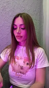 Elizabeth Tay online show from February 1, 5:00 pm