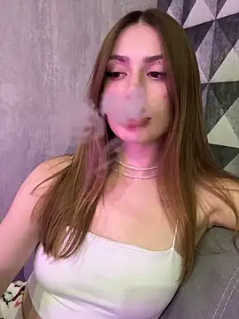 Elizabeth Tay online show from March 9, 6:22 pm