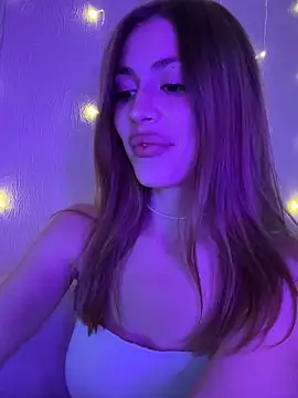 Elizabeth Tay online show from October 20, 4:51 pm