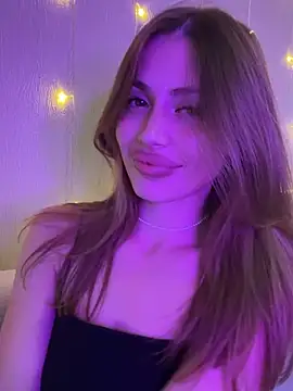 Elizabeth Tay online show from October 23, 5:33 pm