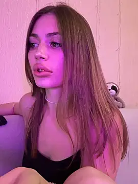 Elizabeth Tay online show from November 13, 3:49 pm