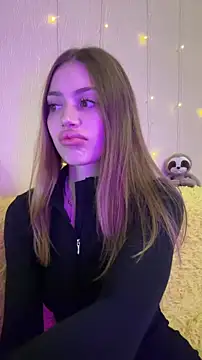 Elizabeth Tay online show from January 5, 6:44 pm