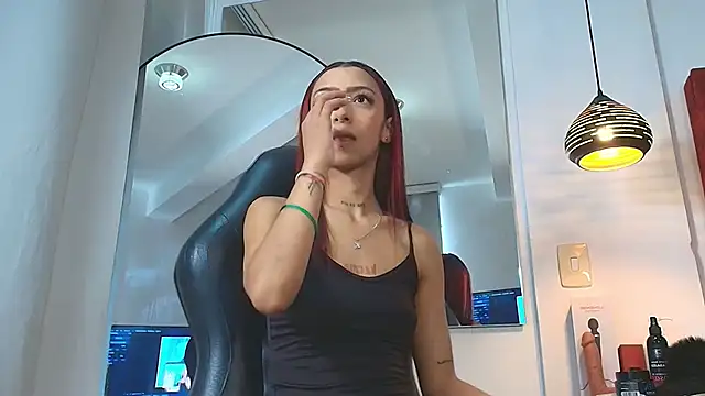 emma hearths online show from October 30, 7:33 pm