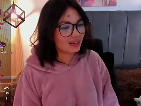 Snapshot of Evaa_rosee_ chatting on October 9, 12:00 am Evaa rosee online show from October 9, 12:00 am