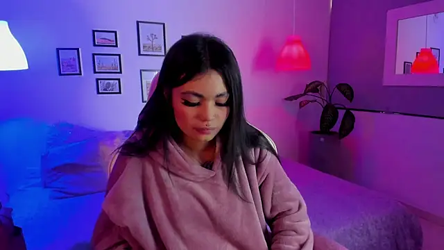 Snapshot of Evaa_rosee_ chatting on October 15, 12:13 pm Evaa rosee online show from October 15, 12:13 pm