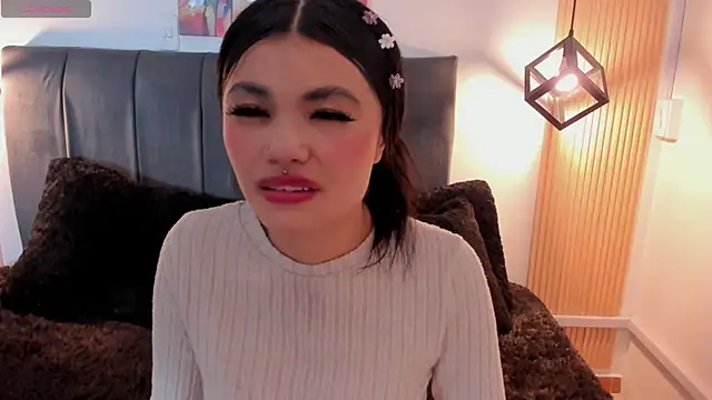 Snapshot of Evaa_rosee_ chatting on October 13, 1:34 pm Evaa rosee online show from October 13, 1:34 pm